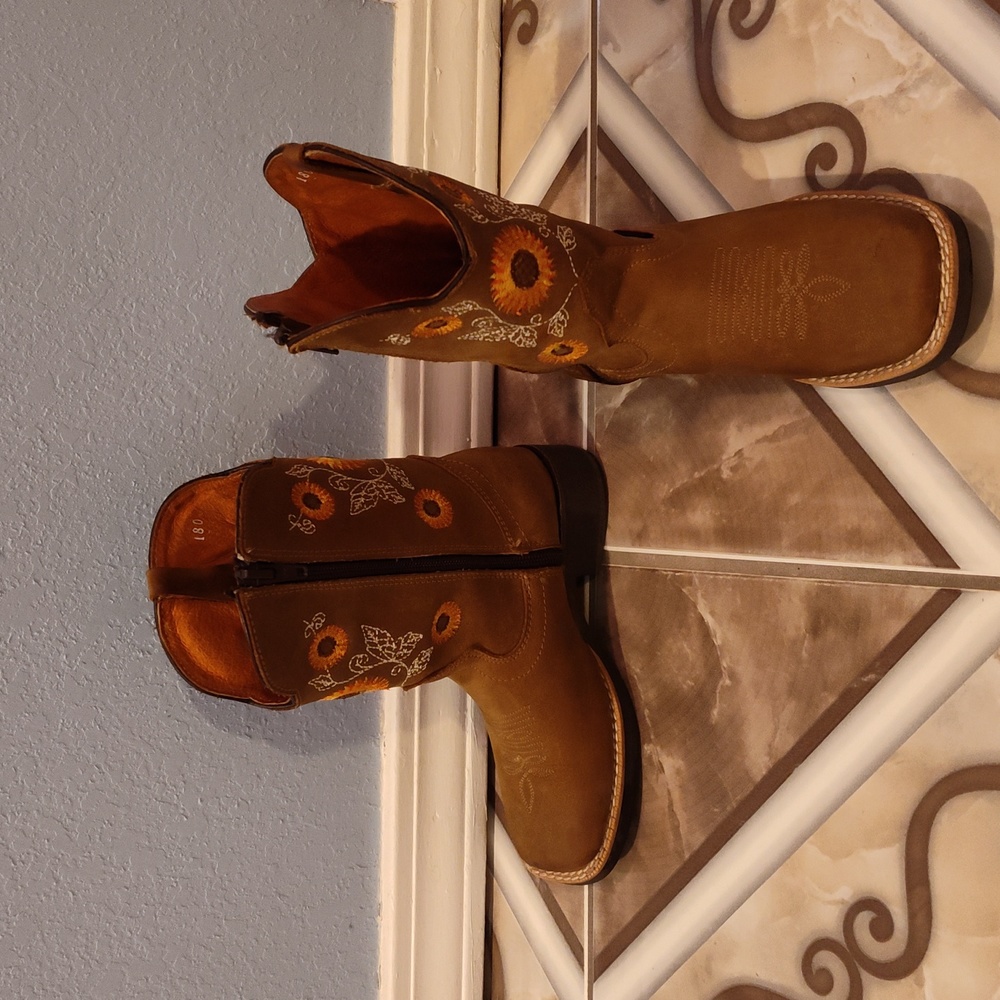 Girls cowboy leather sunflower boots sz 12